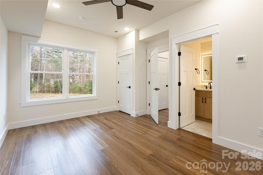 Spacious, unfurnished interior of a new home in , Black Mountain (Image 19).