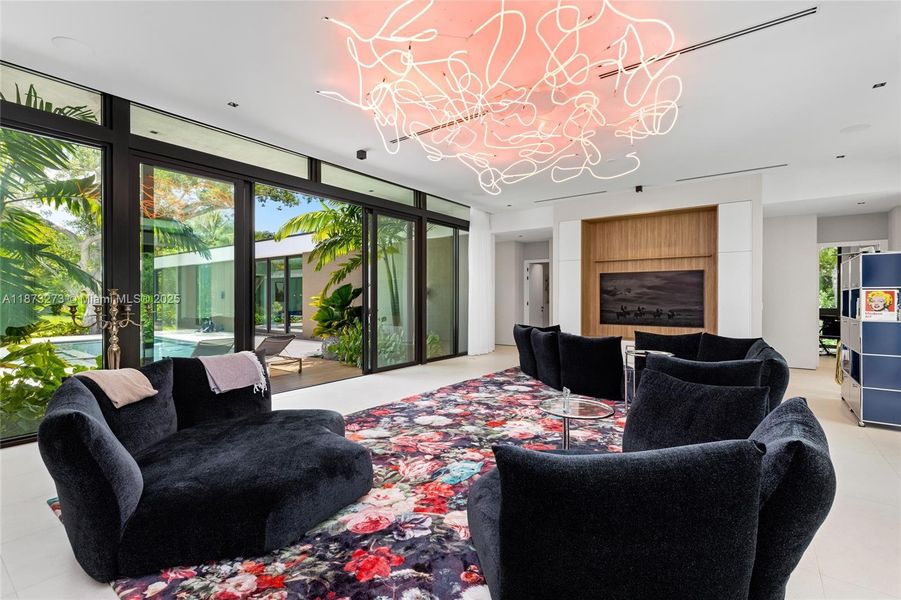 Furnished interior view inside a new home in , Pinecrest (Image 8).