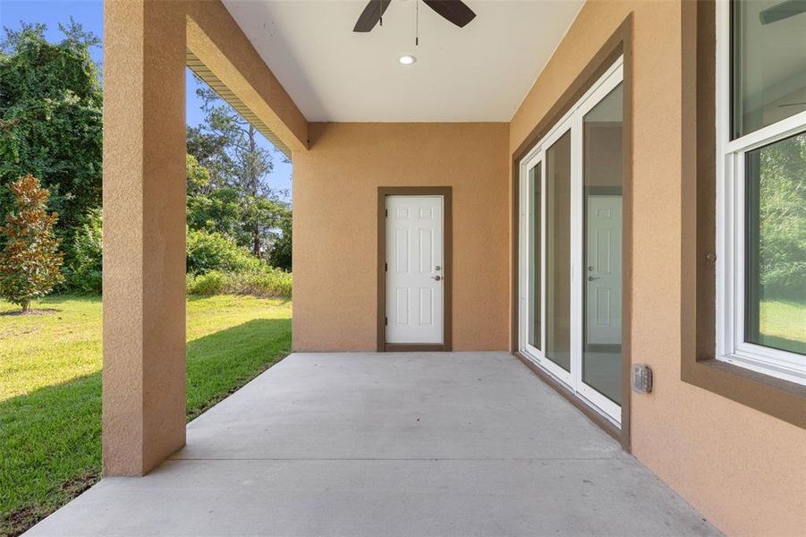 Exterior details and patio area of a home in , Palm Coast (Image 29).