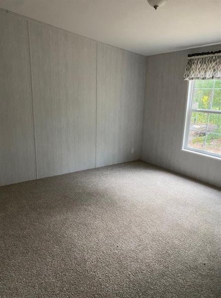 Spacious, unfurnished interior of a new home in , Webster (Image 10).