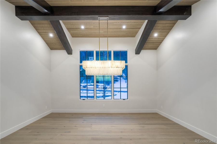 Spacious, unfurnished interior of a new home in , Keystone (Image 35).