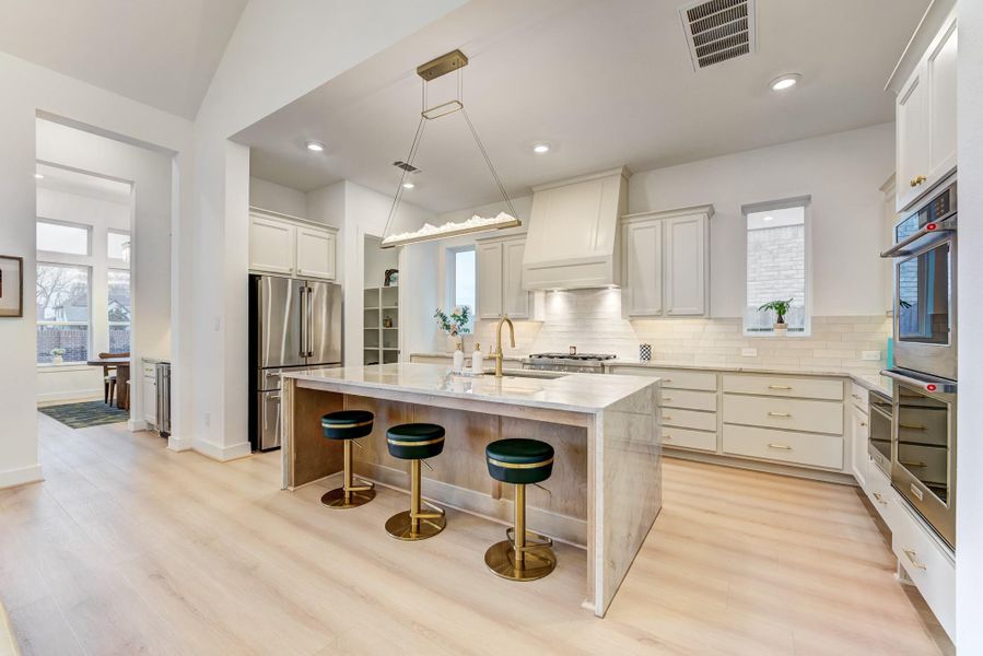 Furnished interior view inside a new home in , Missouri City (Image 12).