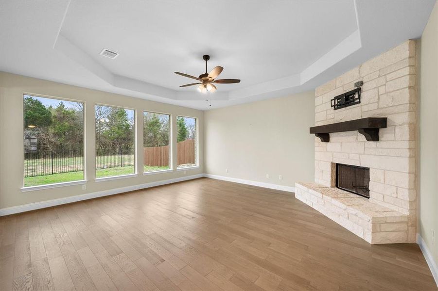 Spacious, unfurnished interior of a new home in Massey Meadows, Midlothian (Image 18).