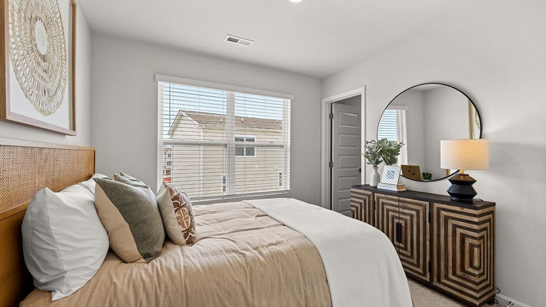 1415 Belle Bed2 2of3 F3