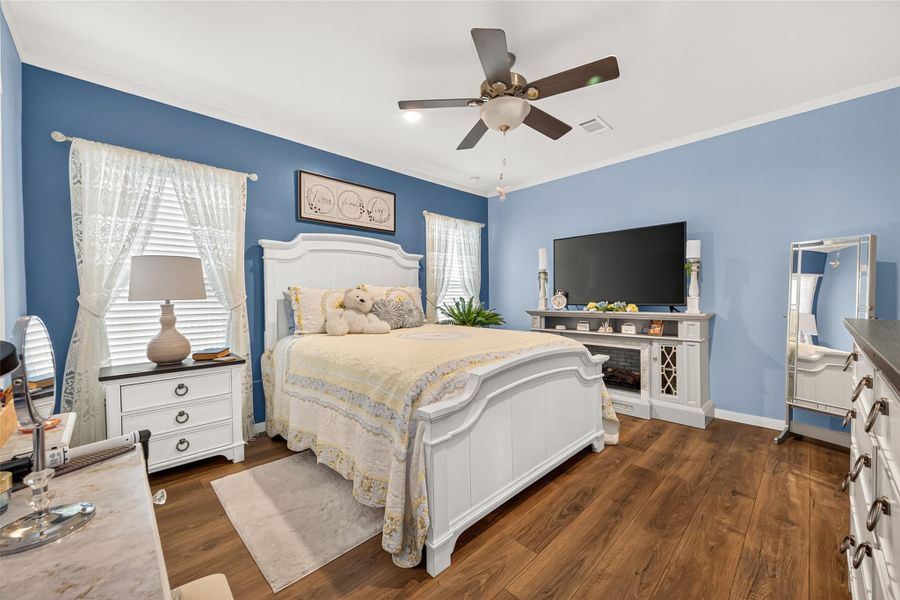 Furnished interior view inside a new home in , Willis (Image 7).