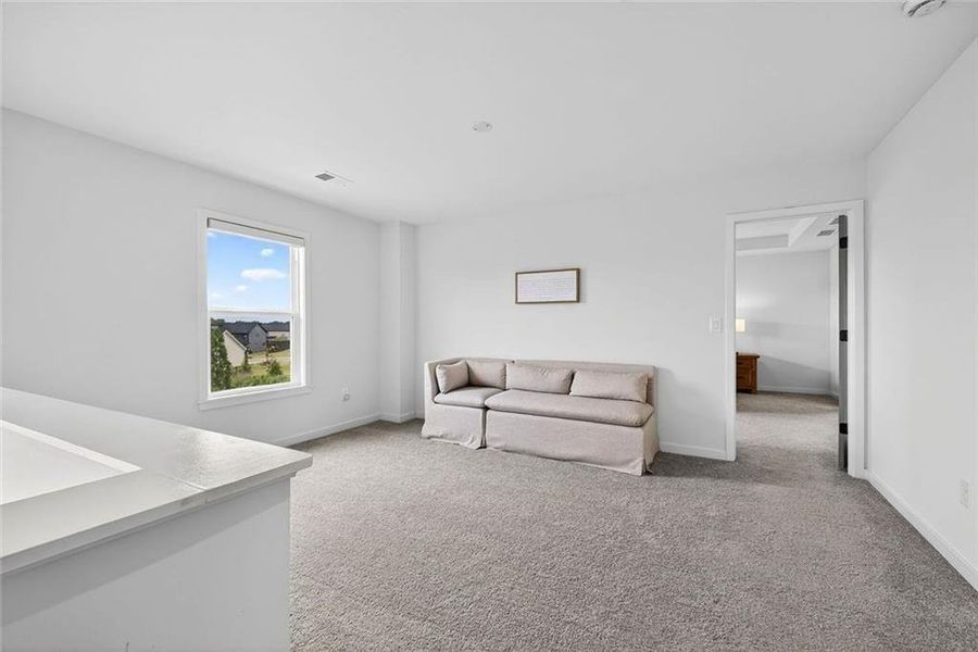 Furnished interior view inside a new home in Sweetbay Farm, Lawrenceville (Image 5).