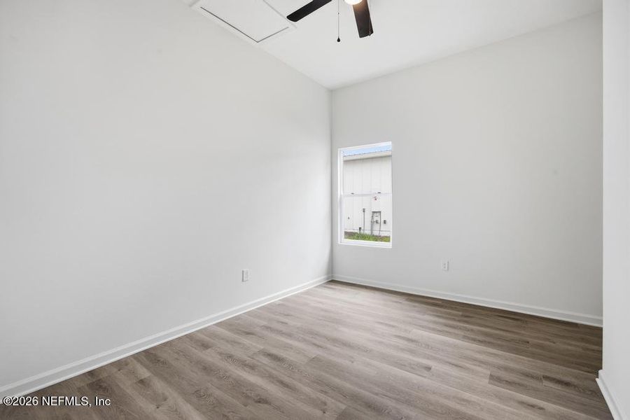 Spacious, unfurnished interior of a new home in , Jacksonville (Image 20).
