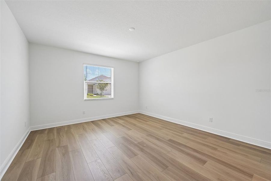 Spacious, unfurnished interior of a new home in SeaFlower, Bradenton (Image 18).
