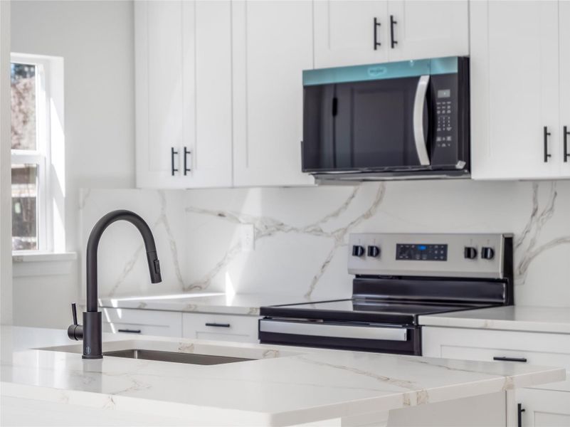 Image 19 of a home in .