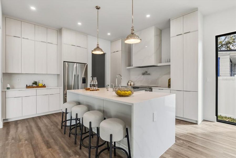 Furnished interior view inside a new home in , Orlando (Image 17).