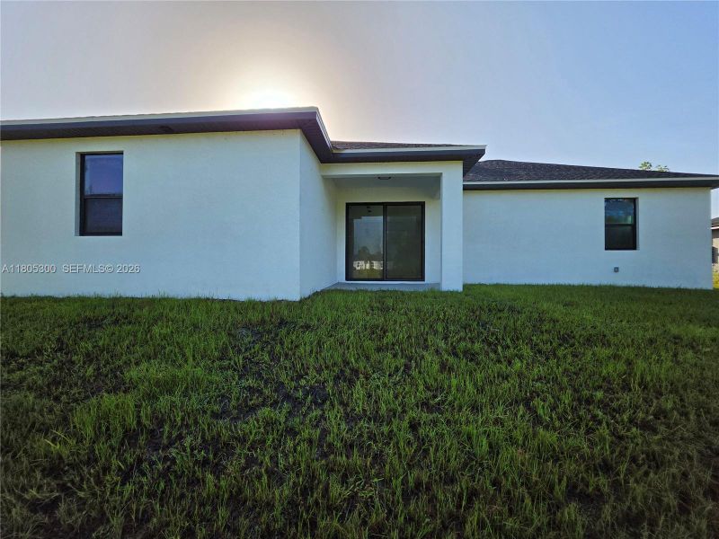 Photo 43