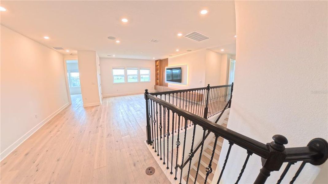 Spacious, unfurnished interior of a new home in Willow Ridge, Montverde (Image 34).