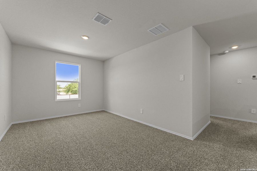 Spacious, unfurnished interior of a new home in Spring Valley, New Braunfels (Image 17). Spacious, unfurnished interior of a new home in Spring Valley, New Braunfels (Image 17).