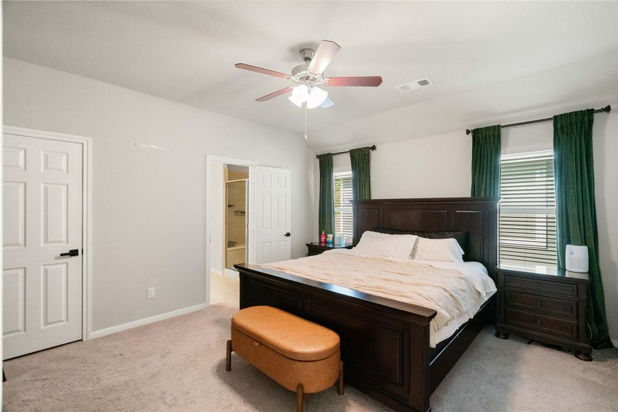 Furnished interior view inside a new home in , Conroe (Image 11). Furnished interior view inside a new home in , Conroe (Image 11).