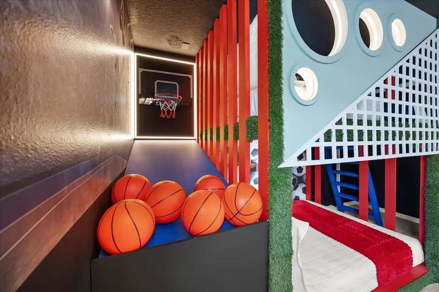 Community amenities in Solara Resort, Kissimmee (Image 30).