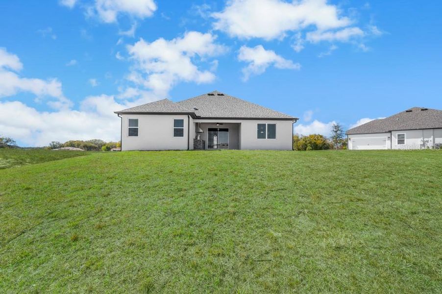 Exterior details and patio area of a home in , Fruitland Park (Image 4).