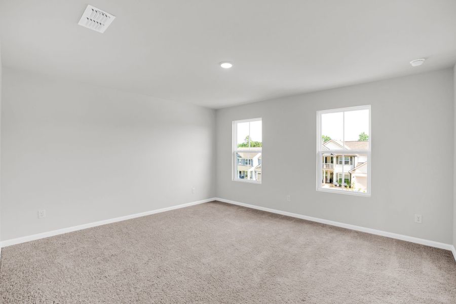 Spacious, unfurnished interior of a new home in Carriage Estates, Lexington (Image 50).