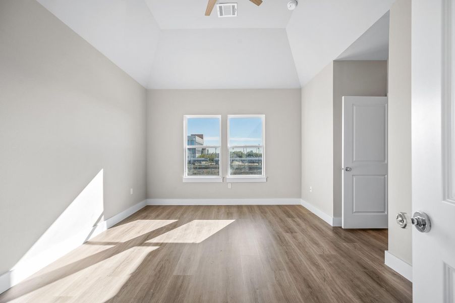 Spacious, unfurnished interior of a new home in Metro Village, Houston (Image 32). Spacious, unfurnished interior of a new home in Metro Village, Houston (Image 32).