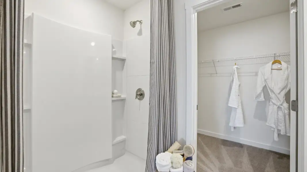 Furnished interior view inside a new home in Oak Hill, Vonore (Image 23).