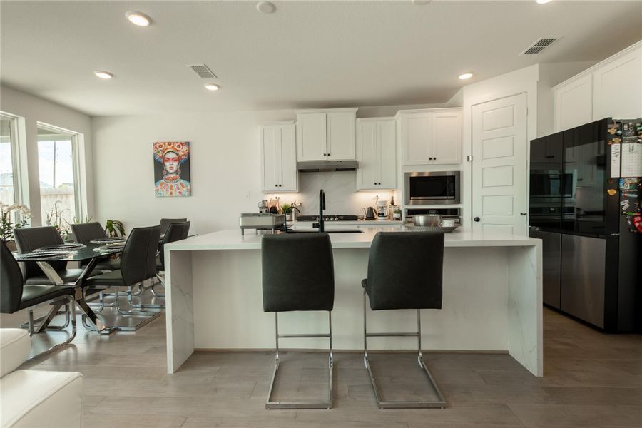 Image 14 of a home in Cross Creek West 50'. Image 14 of a home in Cross Creek West 50'.