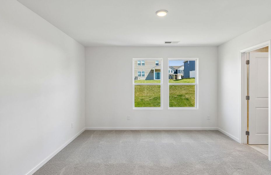 Spacious, unfurnished interior of a new home in Independence at Carter's Station, Columbia (Image 33).