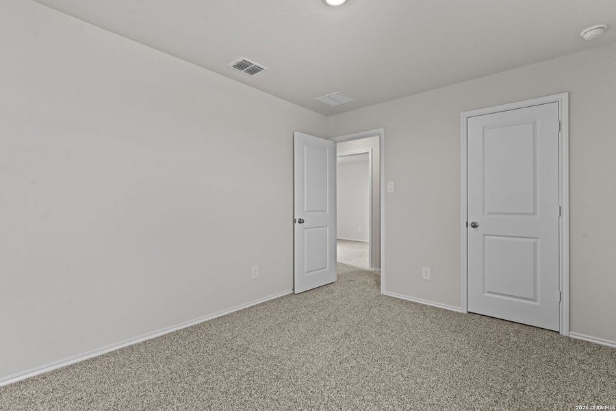Spacious, unfurnished interior of a new home in Swenson Heights, Seguin (Image 22).