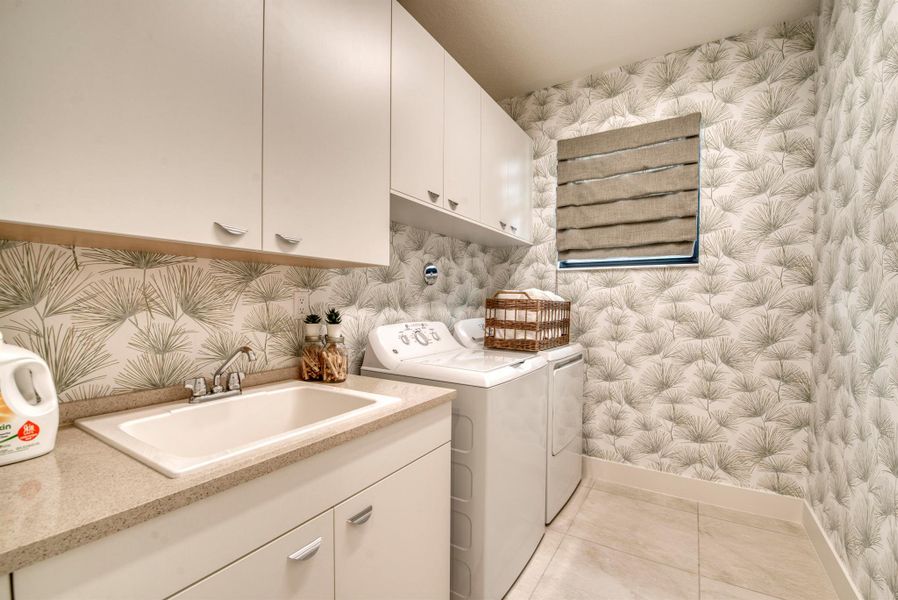 Furnished interior view inside a new home in Apex at Avenir, Palm Beach Gardens (Image 10).