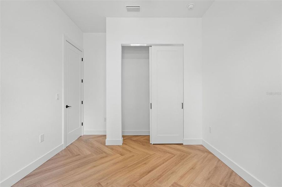 Spacious, unfurnished interior of a new home in , North Port (Image 43).