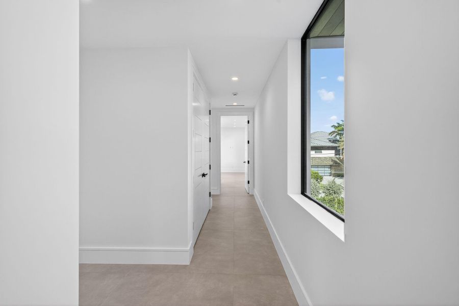 Furnished interior view inside a new home in , Fort Lauderdale (Image 6). Furnished interior view inside a new home in , Fort Lauderdale (Image 6).