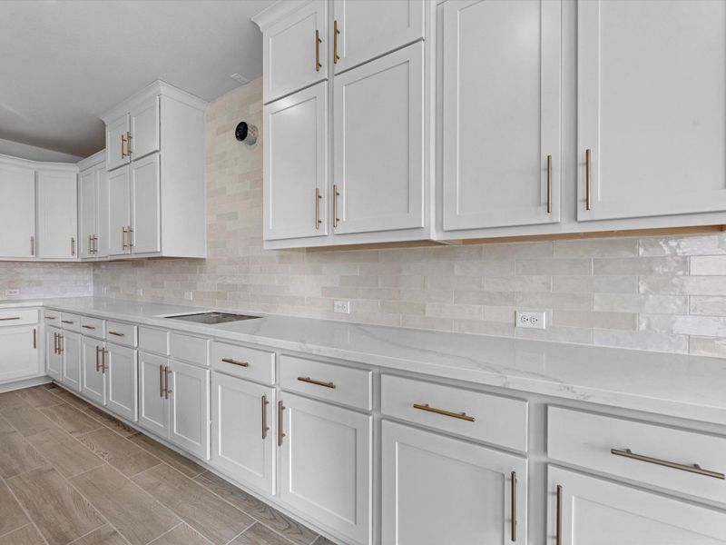 Representative image. Features, specifications, selections and colors may vary.