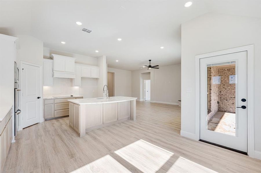 Image 34 of a home in Mockingbird Hills 60-65.