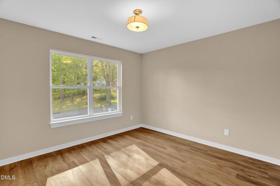 19-web-or-mls-230 N Melville St-19