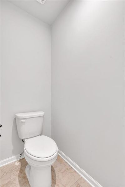 Spacious, unfurnished interior of a new home in Village Green, Adairsville (Image 29).