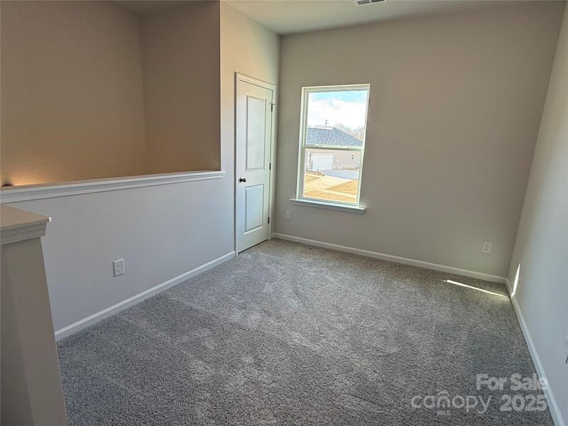 Spacious, unfurnished interior of a new home in Cedar Meadows, Monroe (Image 32).