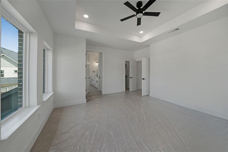 Spacious, unfurnished interior of a new home in , Garland (Image 24).