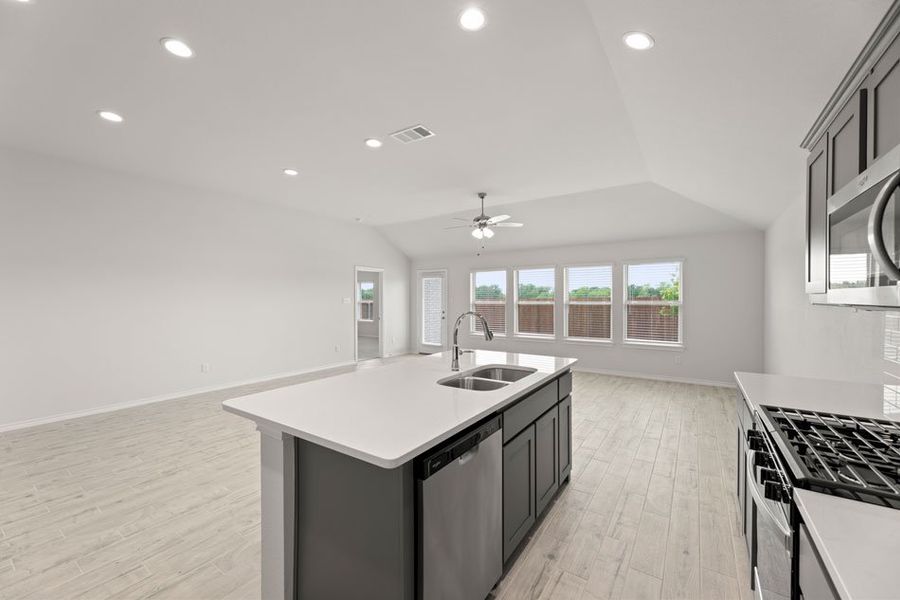 Representative exterior photo of a completed home built from the Austin by Impression Homes in Northspur, Terrell, TX (Image 6). Representative exterior photo of a completed home built from the Austin by Impression Homes in Northspur, Terrell, TX (Image 6).