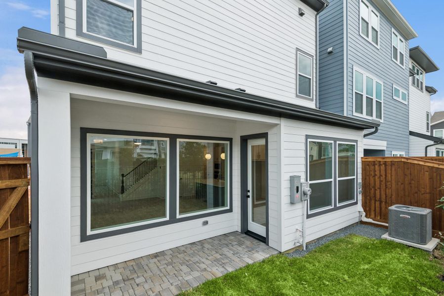 Welcome to The Bermuda by David Weekley Homes. Move-In-Ready Now!