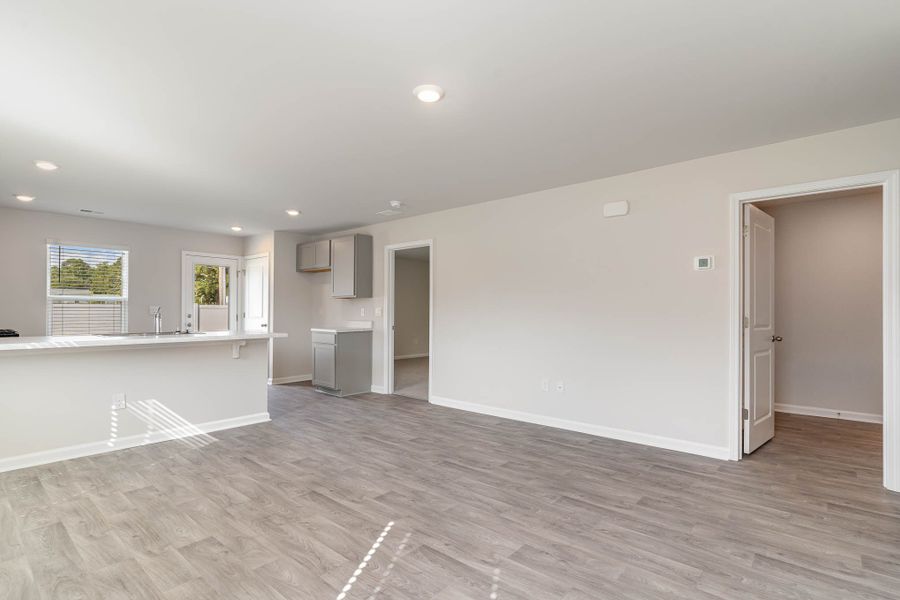 Representative unfurnished interior of a home built from the Plan by D.R. Horton in Auberon Woods, Conway (Image 18). Representative unfurnished interior of a home built from the Plan by D.R. Horton in Auberon Woods, Conway (Image 18).