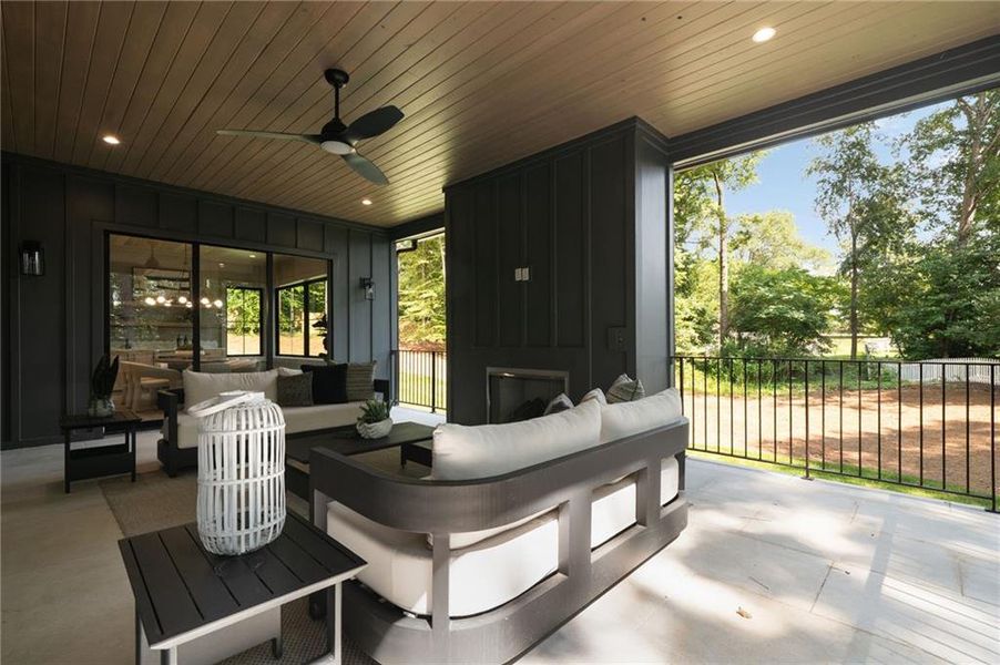 Exterior details and patio area of a home in , Roswell (Image 3).