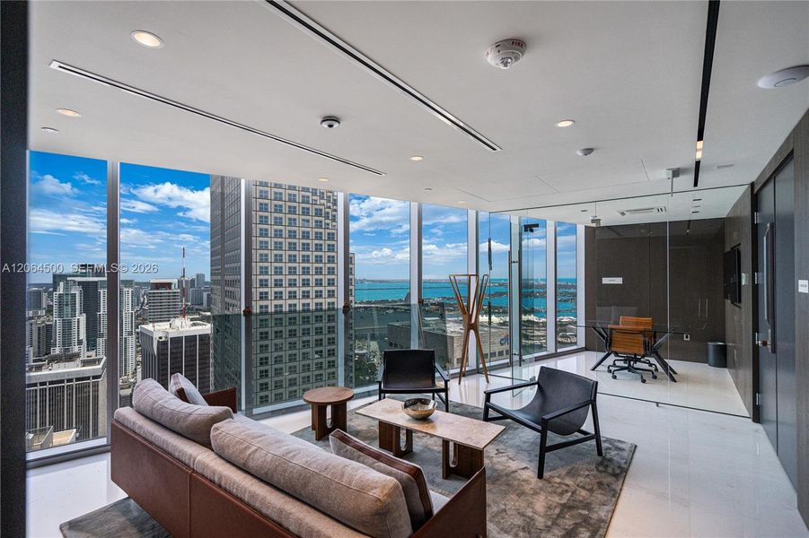 Floor 52-Business Room. Floor 52-Business Room.