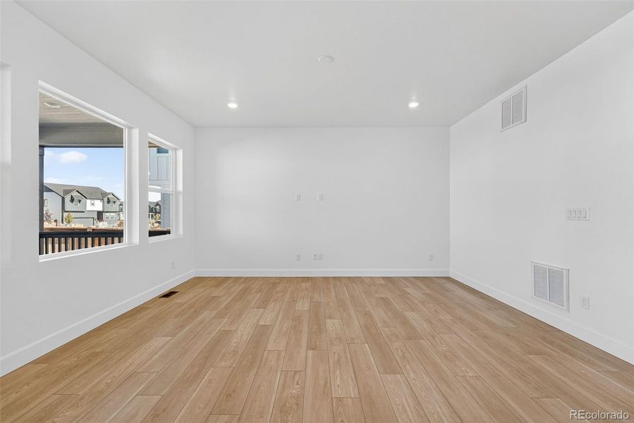 16507 W 92nd Place ~ Ready Now