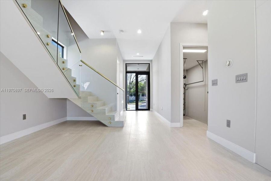 Spacious, unfurnished interior of a new home in , Hollywood (Image 16). Spacious, unfurnished interior of a new home in , Hollywood (Image 16).