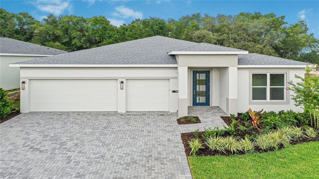 Exterior details and patio area of a home in Cresswind at Hammock Oaks, Lady Lake (Image 26). Exterior details and patio area of a home in Cresswind at Hammock Oaks, Lady Lake (Image 26).