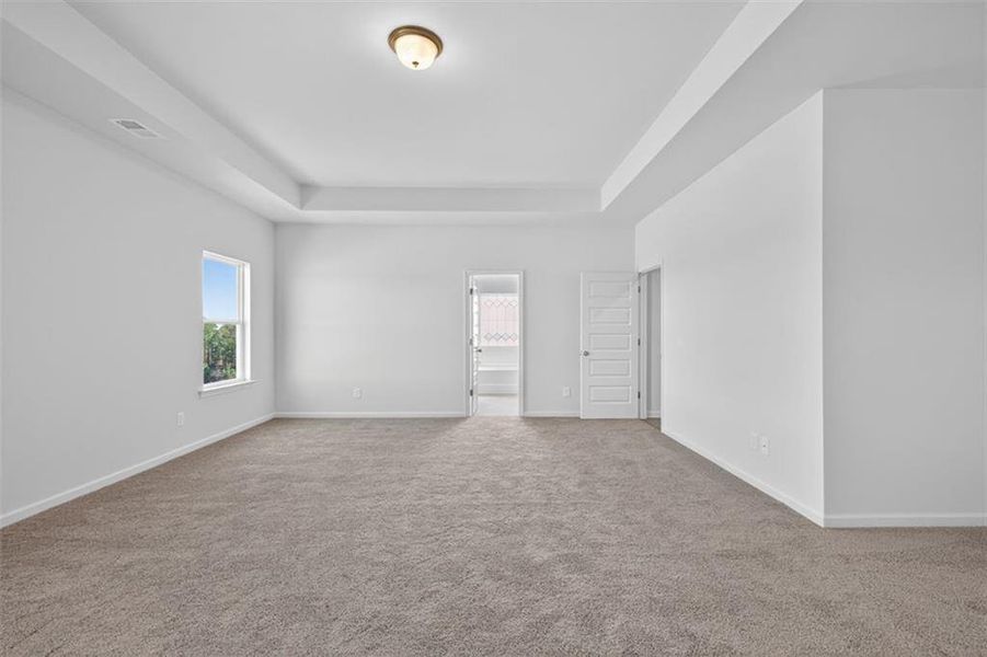 Spacious, unfurnished interior of a new home in Kingston Park, Kingston (Image 33).