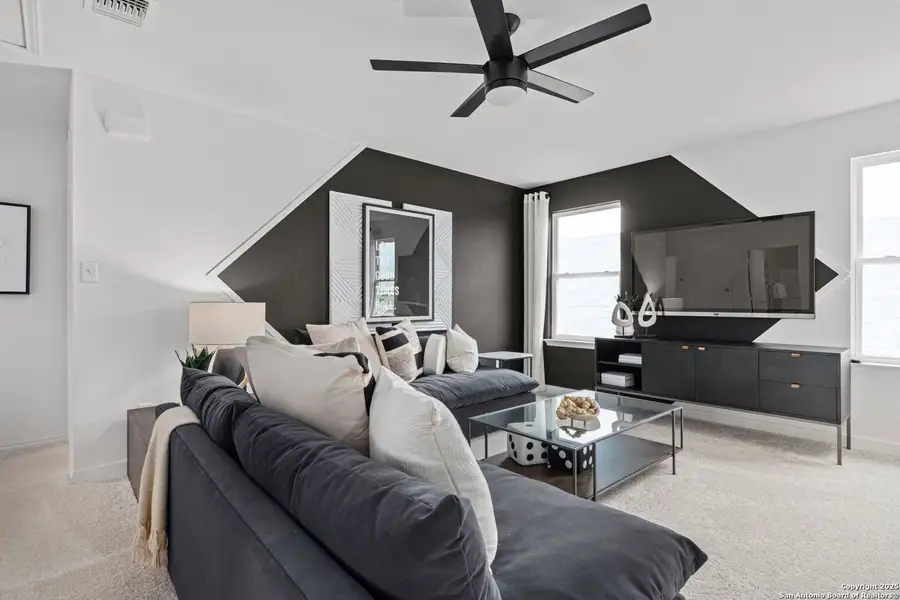 Furnished interior view inside a new home in The Overlook at Creekside, New Braunfels (Image 8). Furnished interior view inside a new home in The Overlook at Creekside, New Braunfels (Image 8).