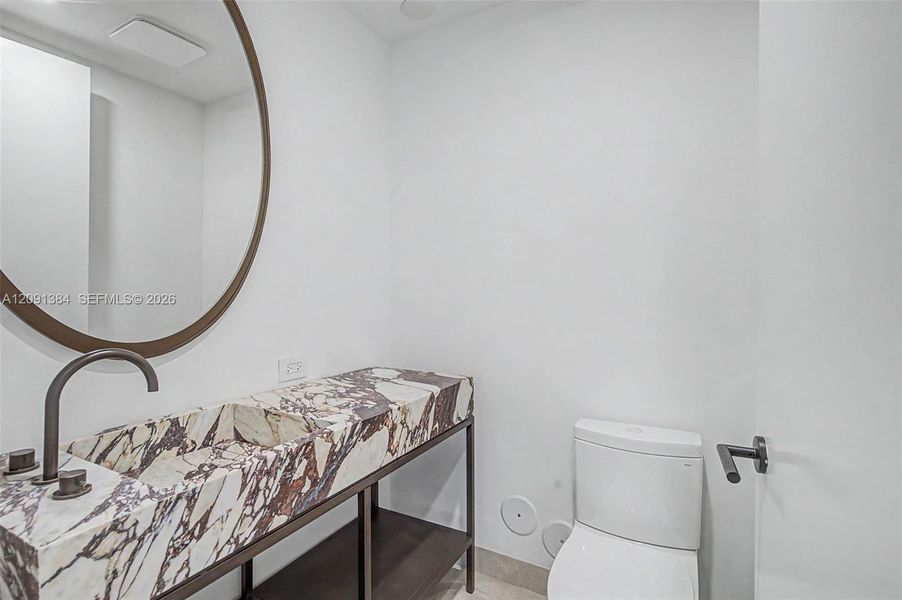 Powder room