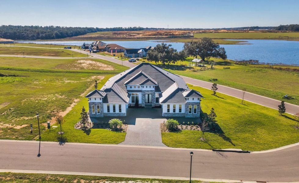 Front exterior of a new home in West Hill Estates, Dade City, FL, highlighting curb appeal (Image 2).