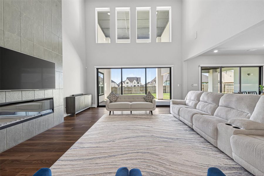 Furnished interior view inside a new home in , Missouri City (Image 7).