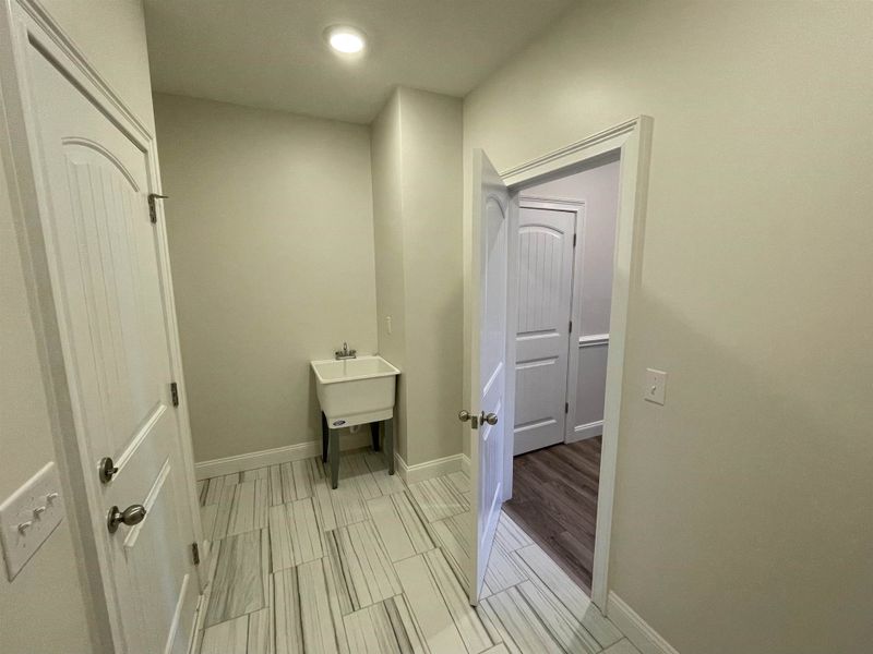 Furnished interior view inside a new home in Pointe Summit, Slater-Marietta (Image 12).