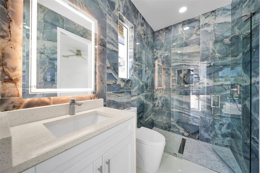 Furnished interior view inside a new home in , Cape Coral (Image 12).